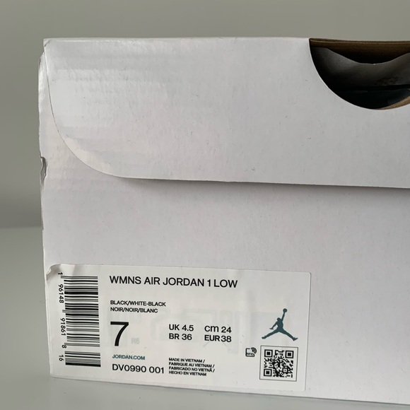 Nike Air Jordan 1 Low US 7 (W) - Picture 8 of 9